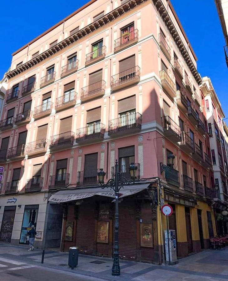 Az The Old Town Hostel - Coliving Zaragoza Exterior foto